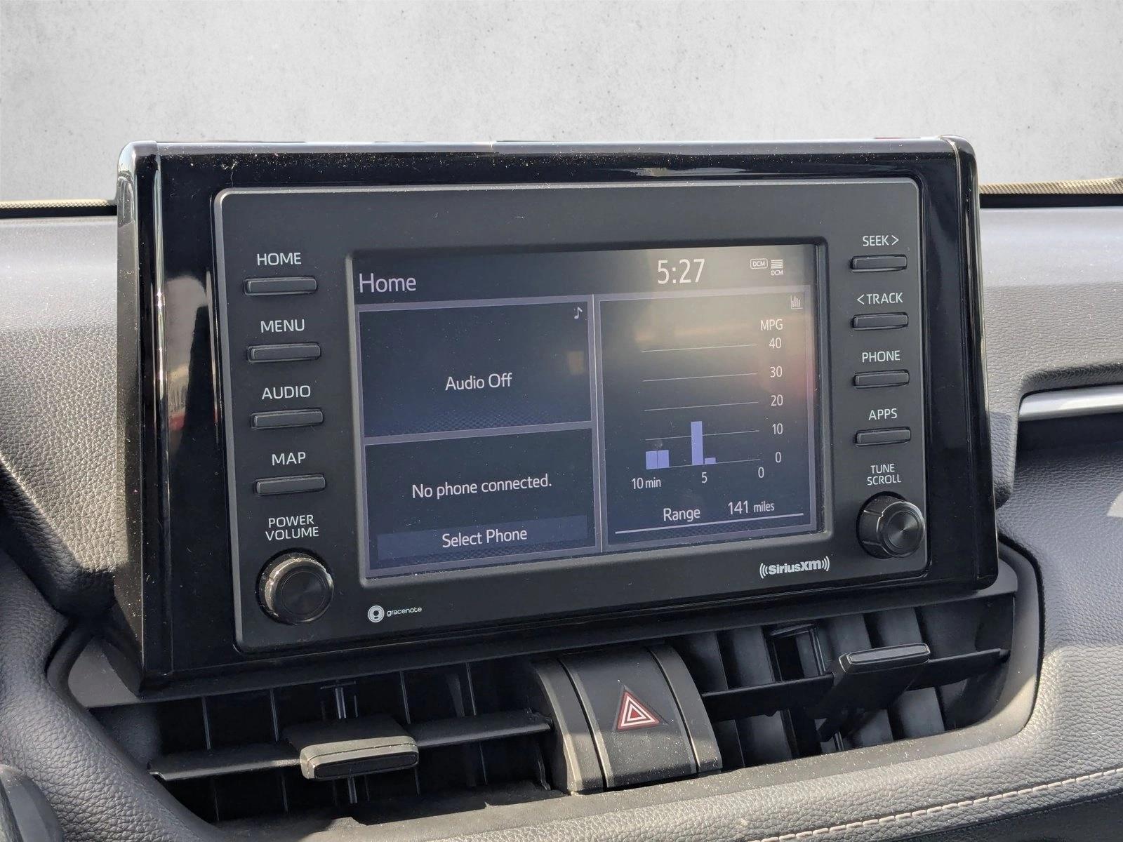 2022 Toyota RAV4 LE - Photo 19