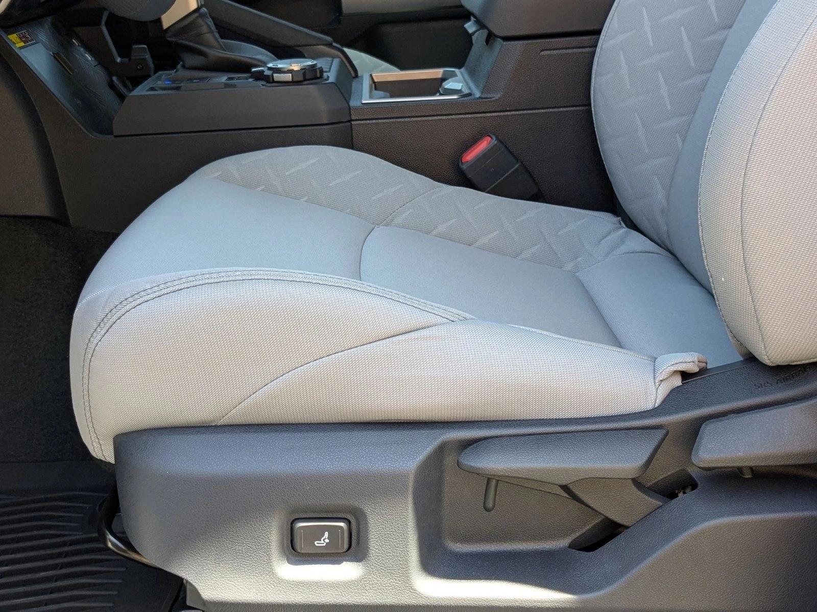 2025 Toyota Tacoma SR5 4x4 Double Cab photo 4