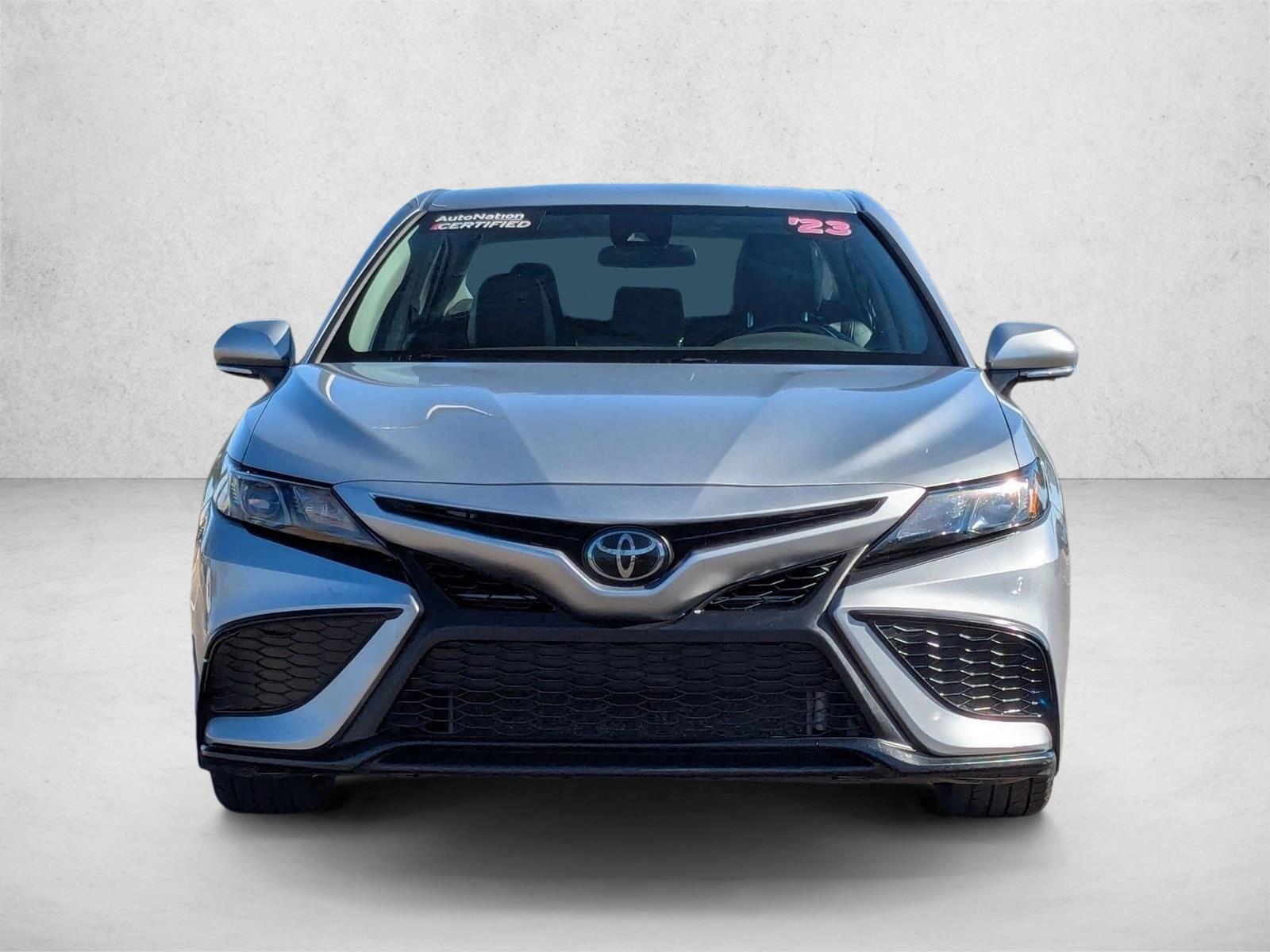 2023 Toyota Camry SE photo 2