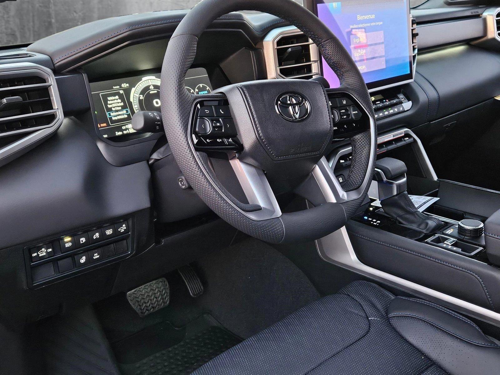 2025 Toyota Tundra Platinum CrewMax photo 3