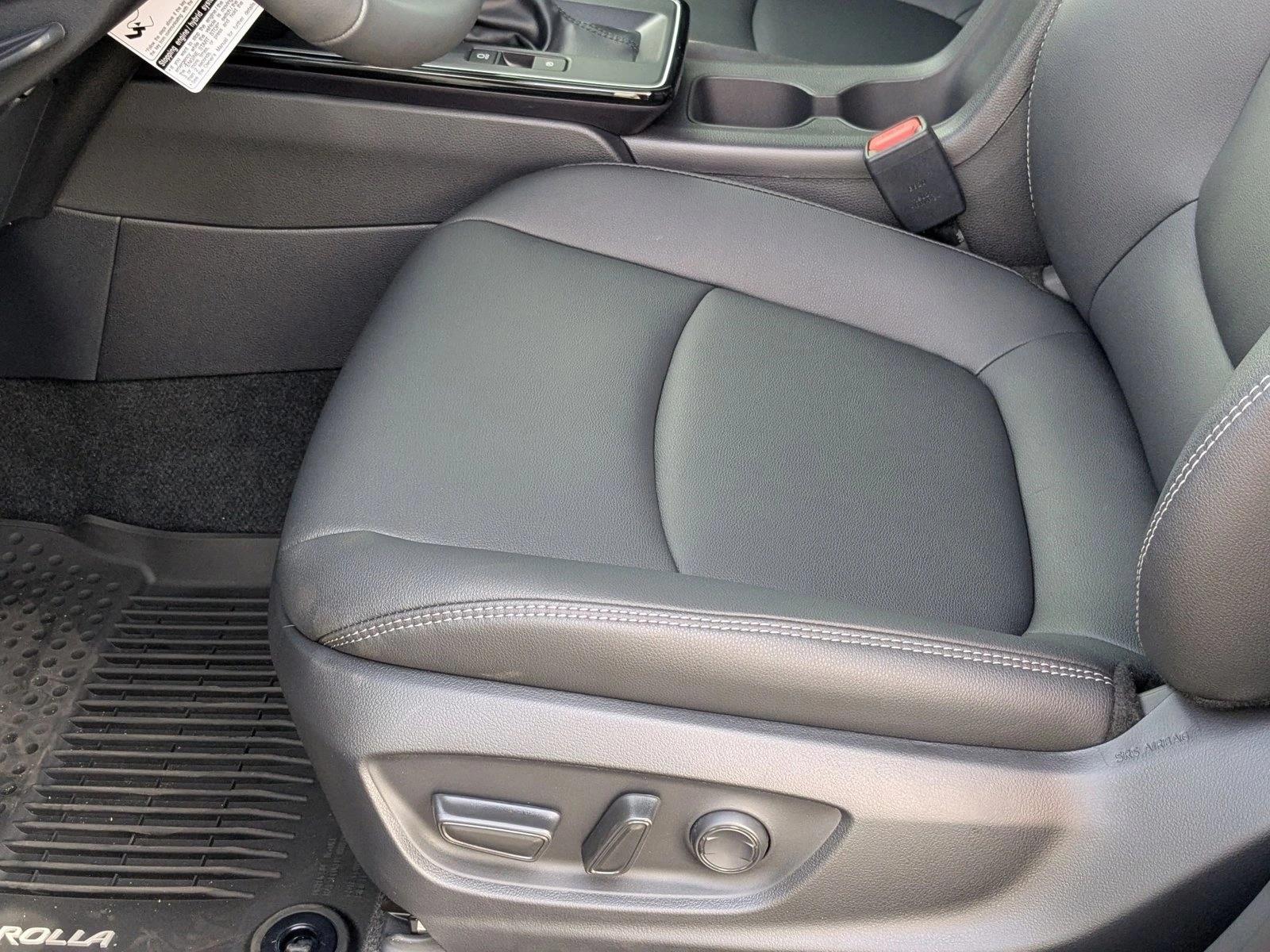 2026 Toyota Corolla Cross XLE photo 4