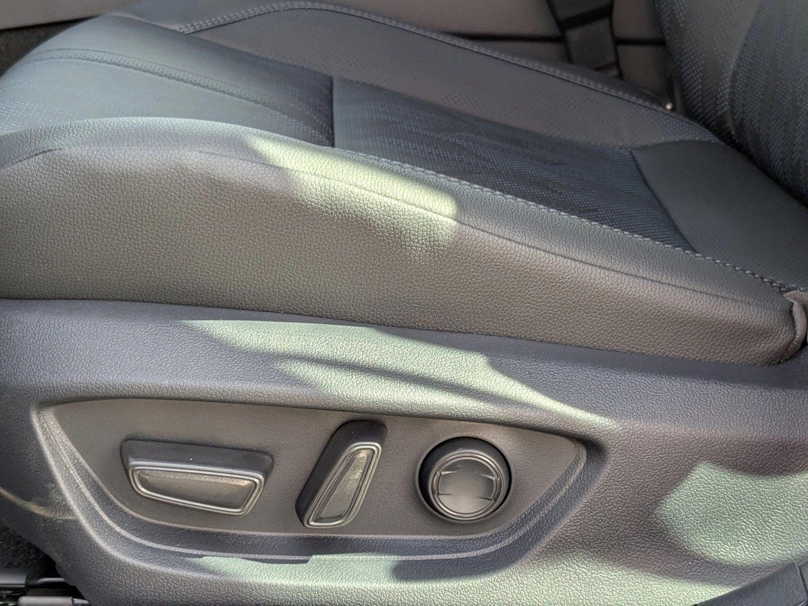 2025 Toyota Camry XSE photo 4