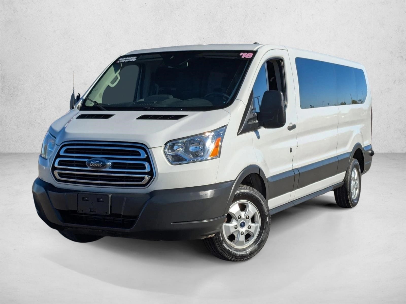 2018 Ford Transit Wagon XLT's photo