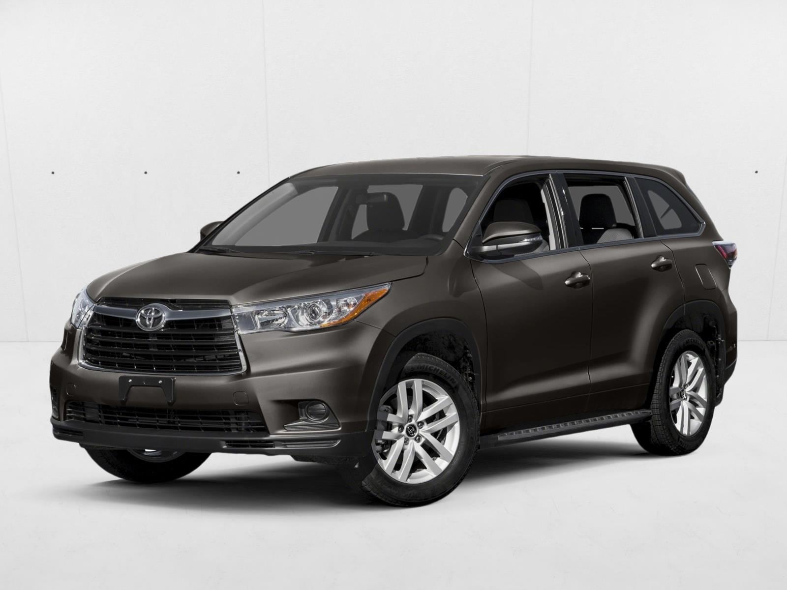 2016 Toyota Highlander LE V6