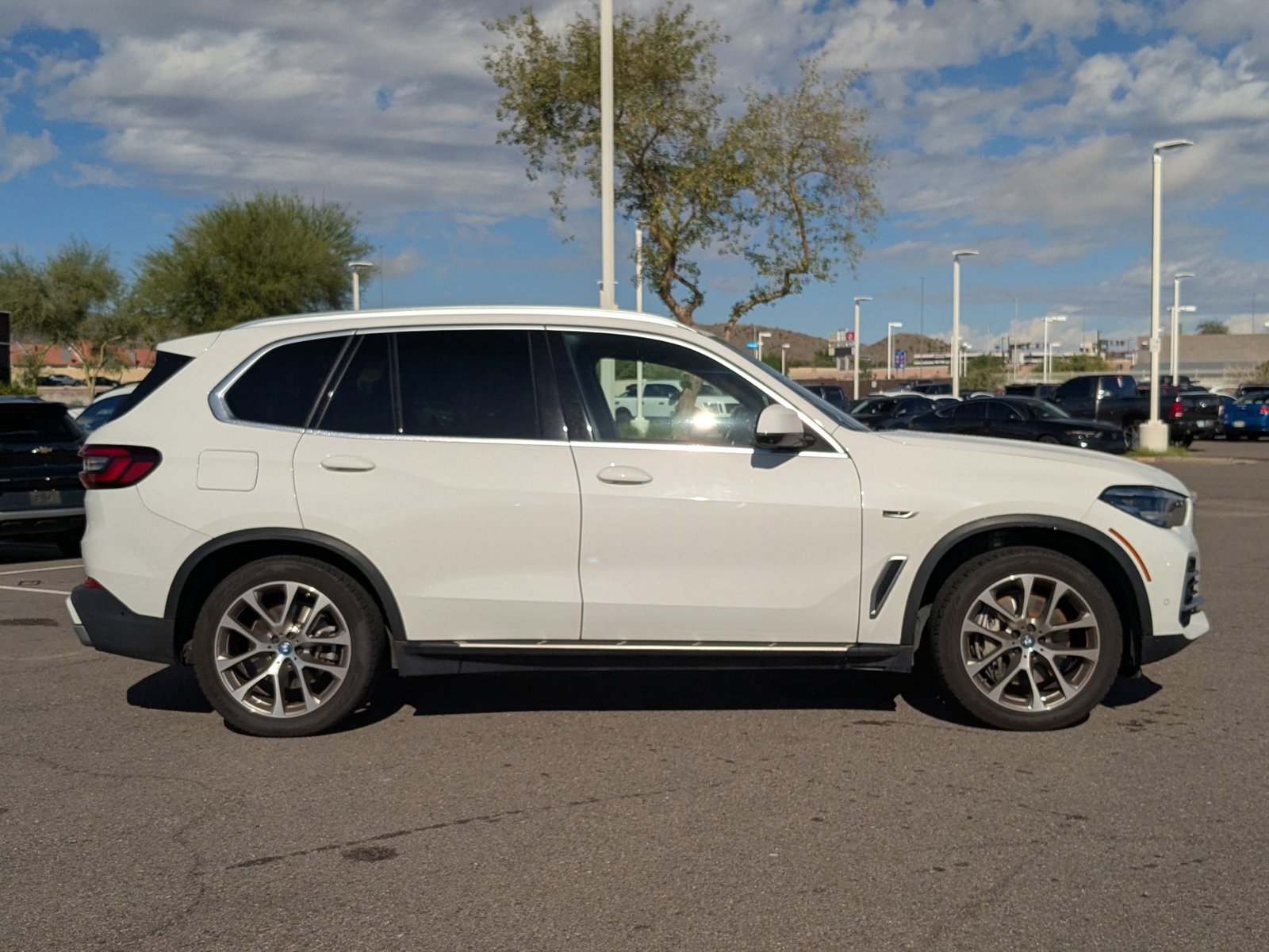 2023 Bmw X5 xDrive45e photo 4