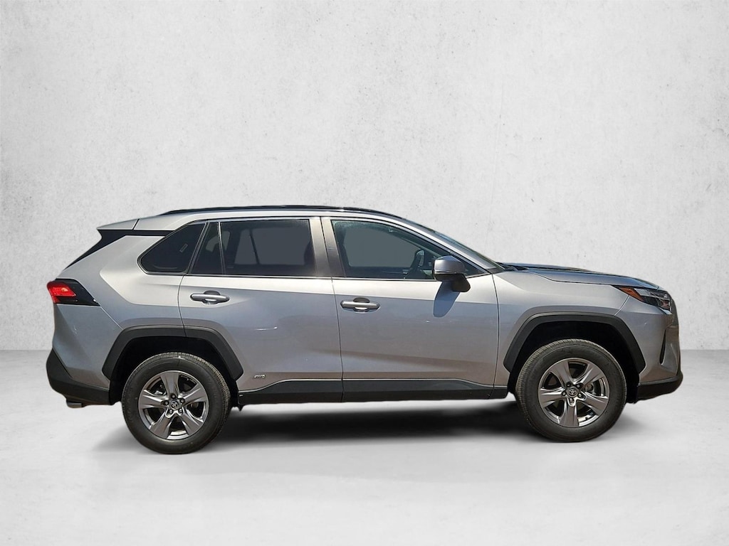 Used 2025 Toyota RAV4 Hybrid XLE SUV