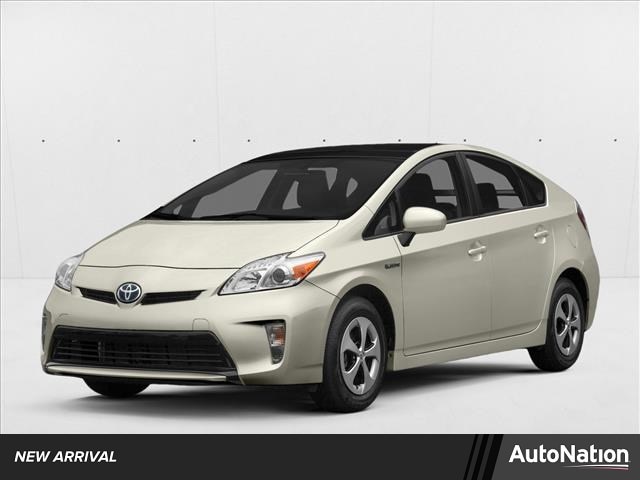 2015 Toyota Prius Two's photo
