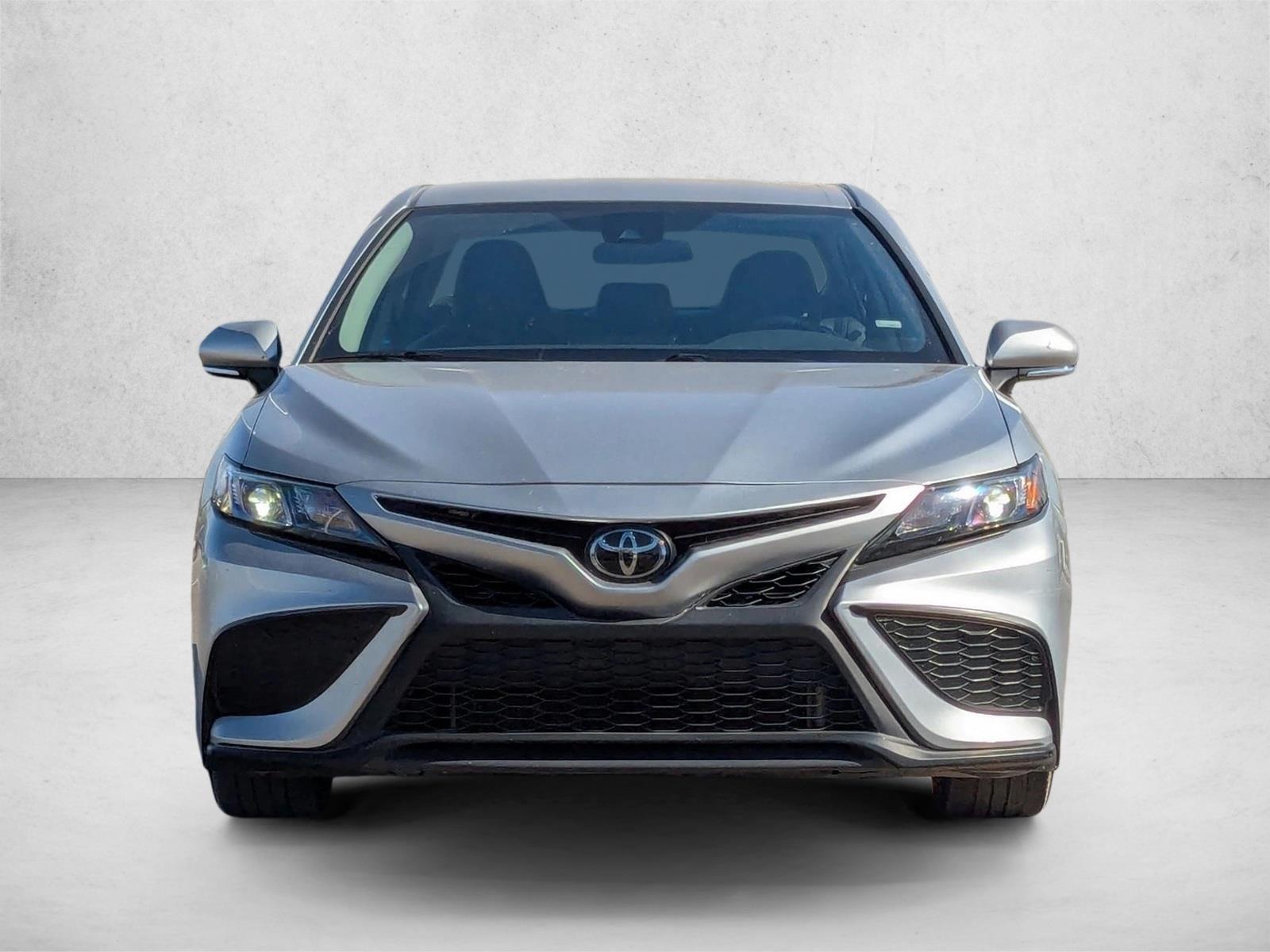 2023 Toyota Camry SE photo 2