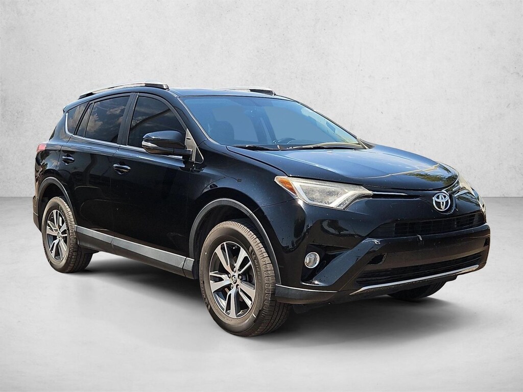 Used 2016 Toyota RAV4 XLE SUV
