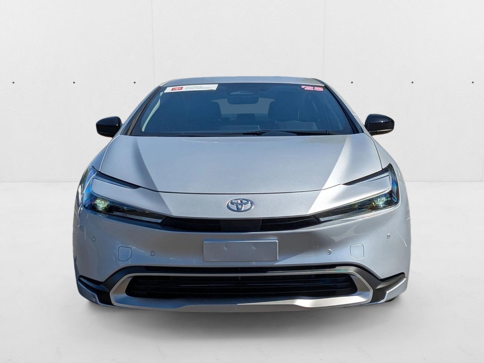 2025 Toyota Prius Plug-in Hybrid SE photo 2