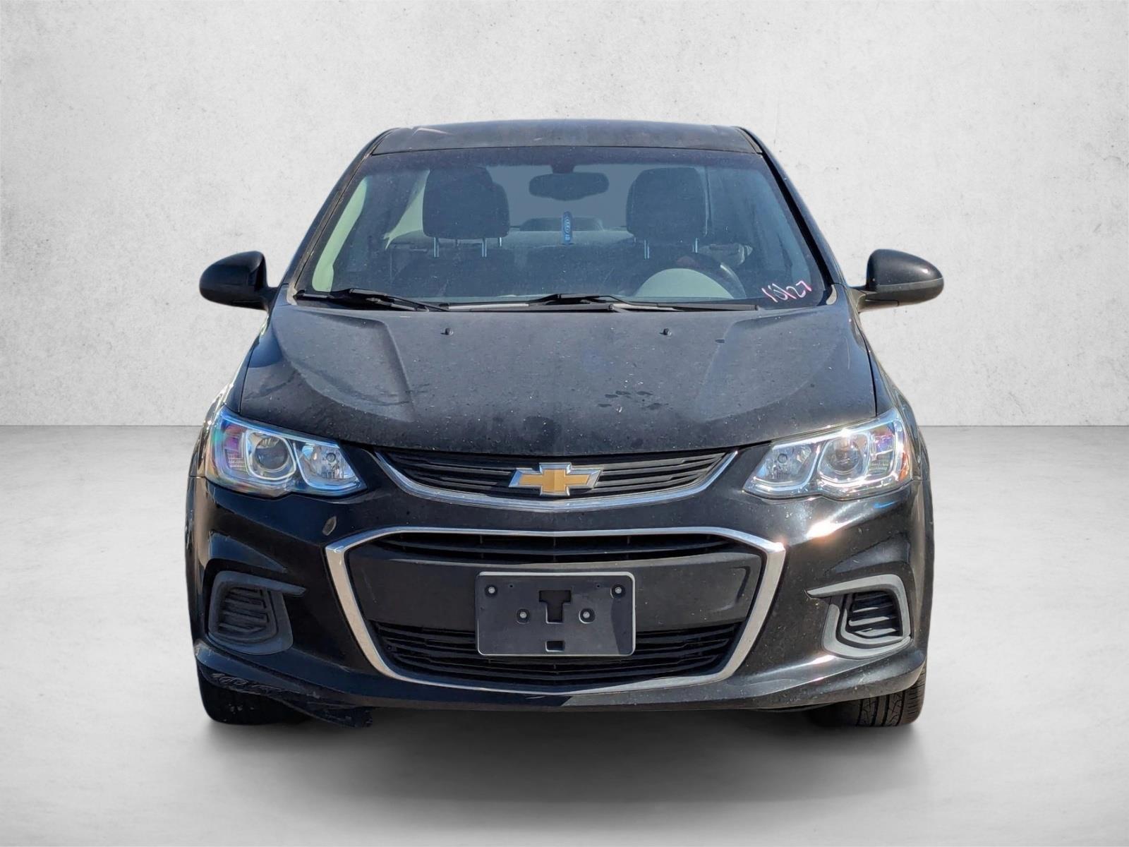2019 Chevrolet Sonic Premier photo 2