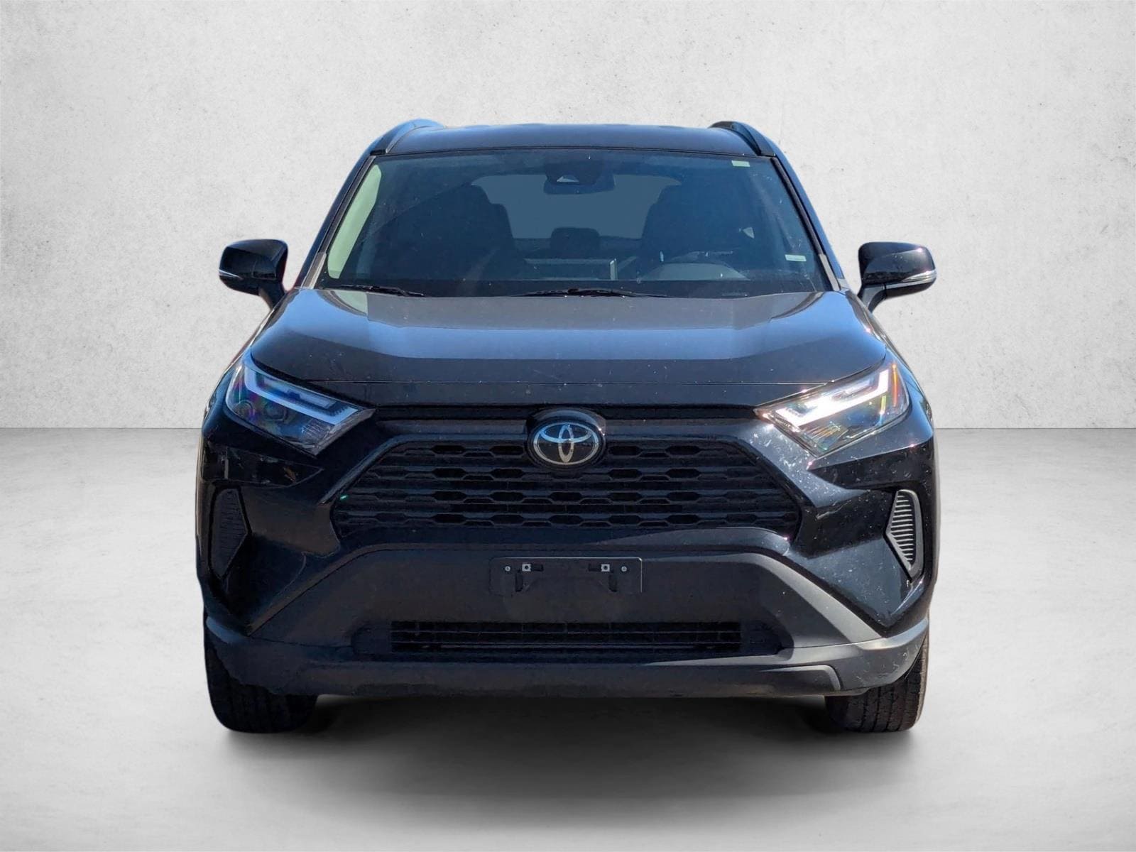 Used 2023 Toyota RAV4 XLE with VIN 2T3W1RFVXPW286153 for sale in Northfield, Minnesota