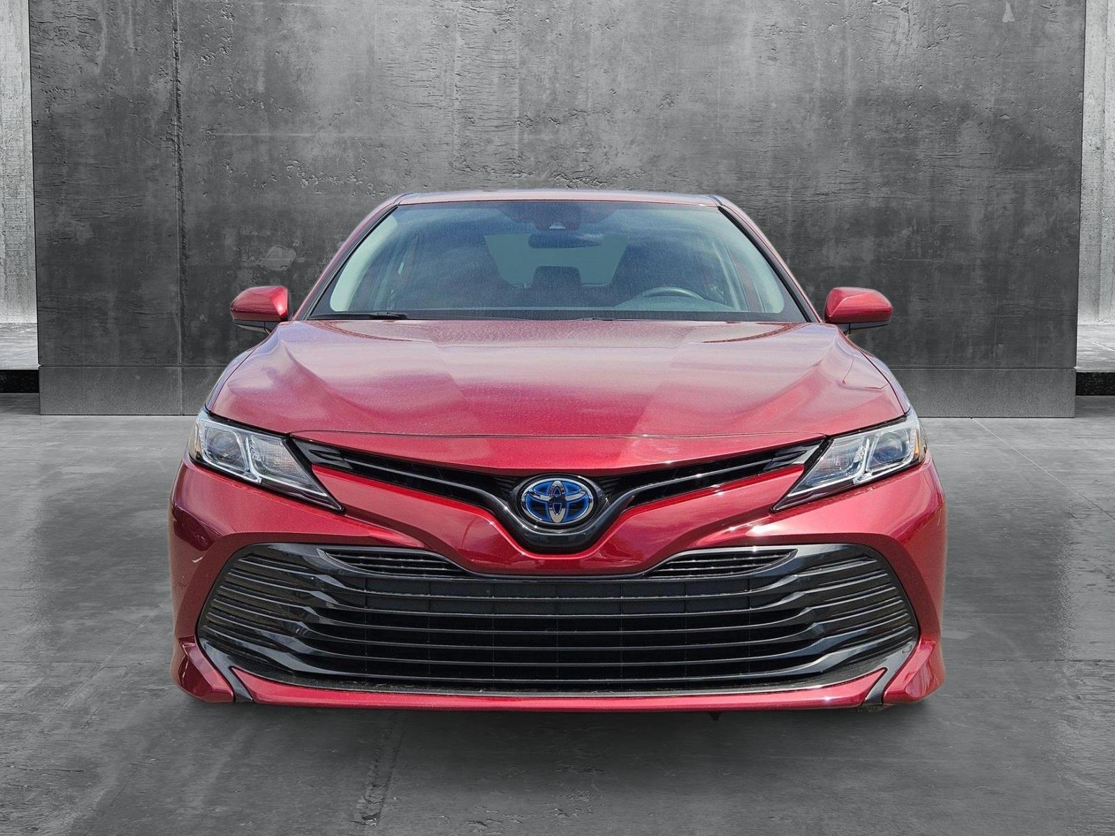 Used 2020 Toyota Camry LE with VIN 4T1C31AK1LU518332 for sale in Tempe, AZ