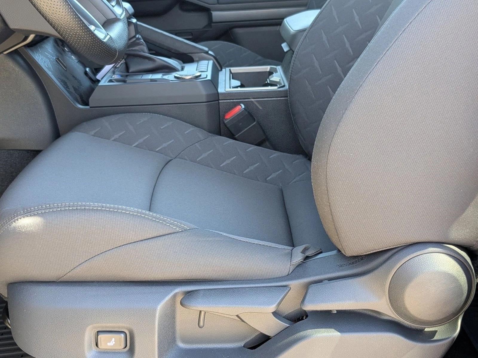 2025 Toyota Tacoma SR5 Double Cab photo 4