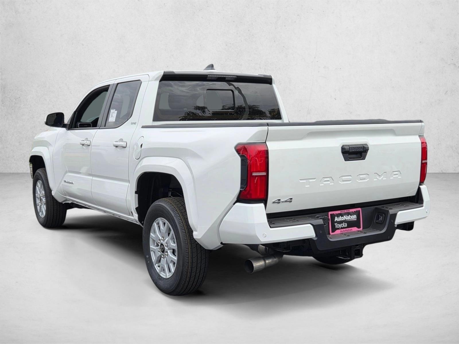 2026 Toyota Tacoma SR5 - Photo 9