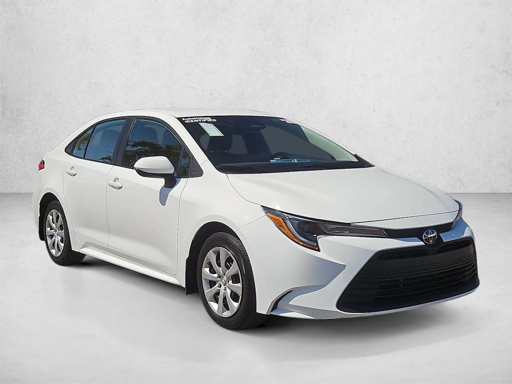 Used 2025 Toyota Corolla LE Sedan