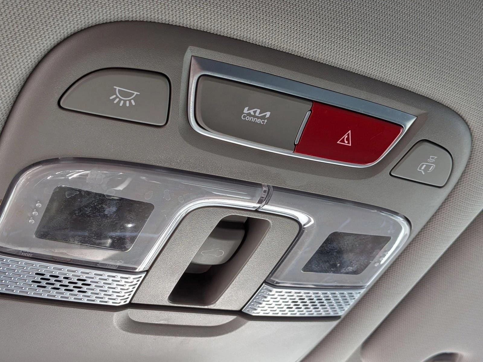 2025 Kia Telluride S - Photo 22