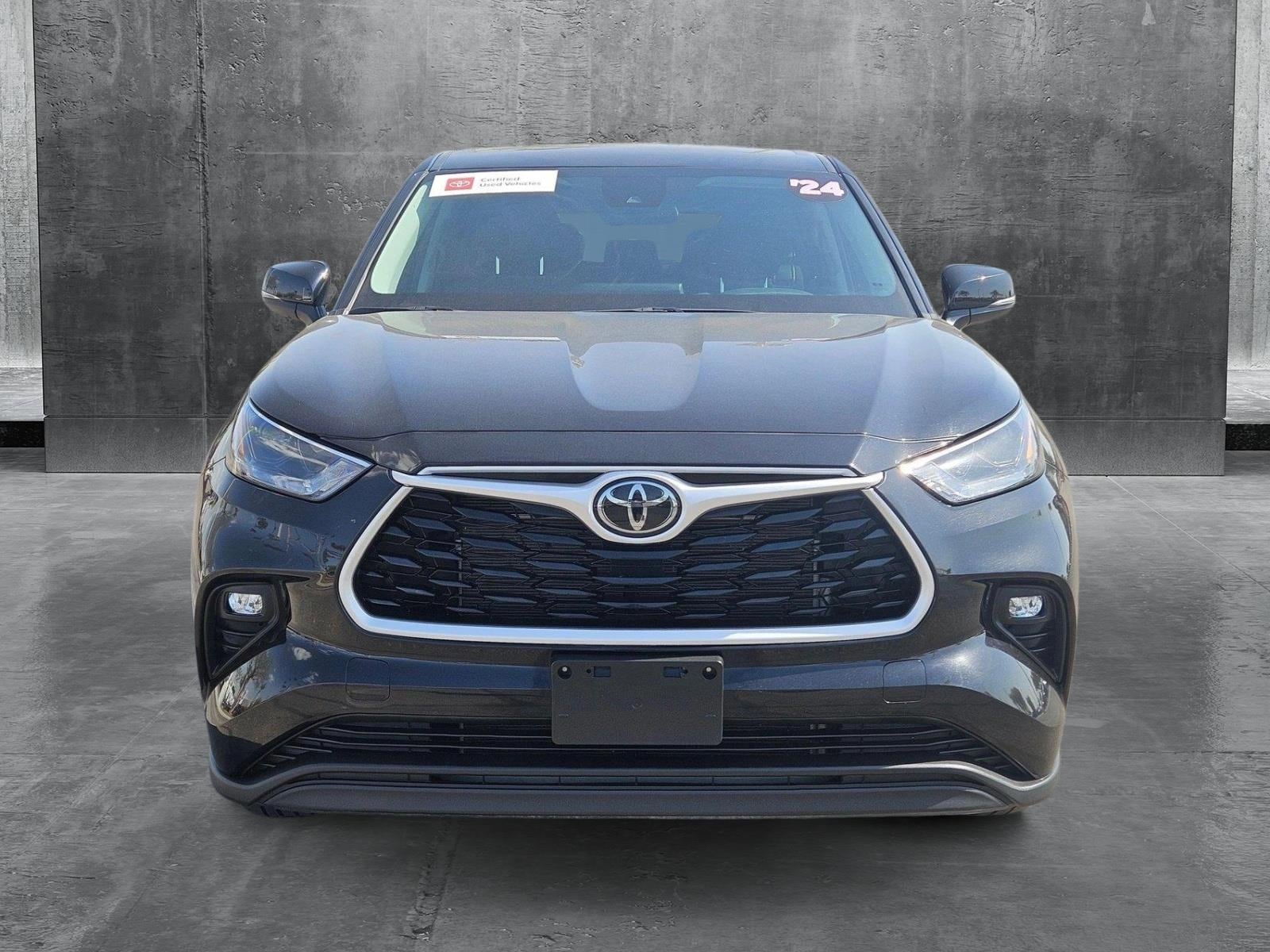 Certified 2024 Toyota Highlander LE with VIN 5TDKDRBHXRS548845 for sale in Tempe, AZ
