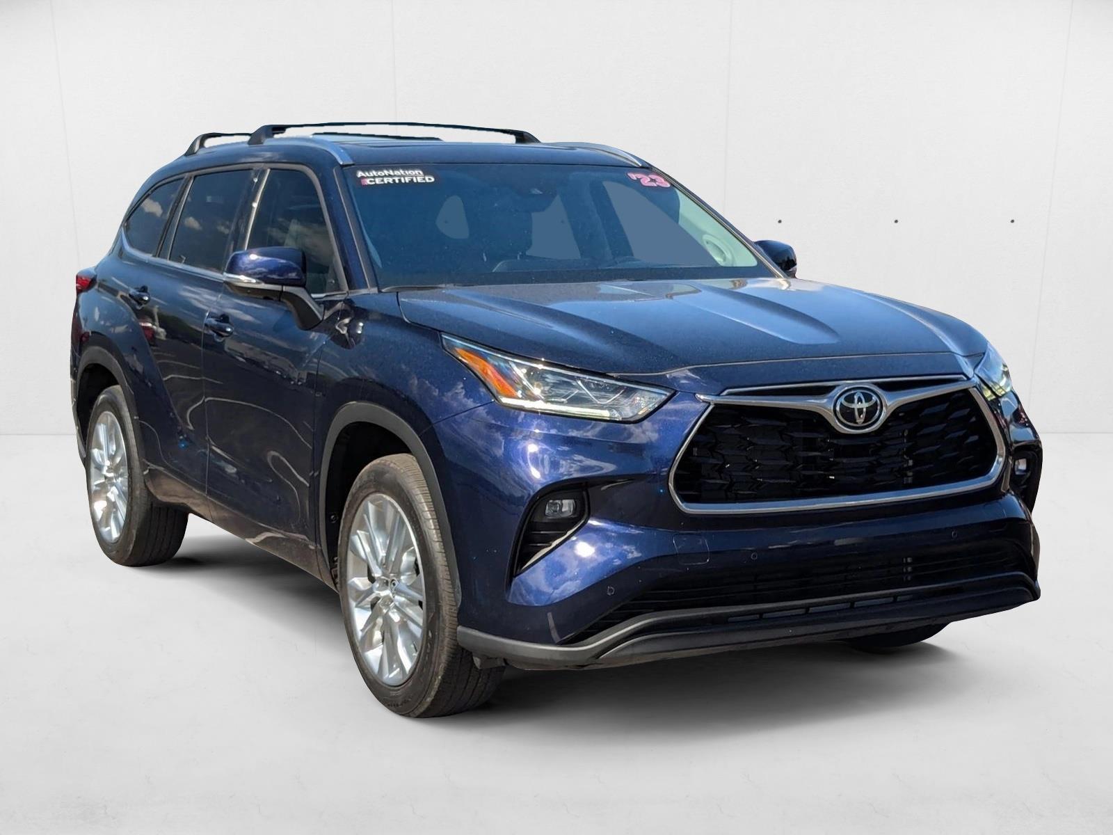 2023 Toyota Highlander Limited photo 3