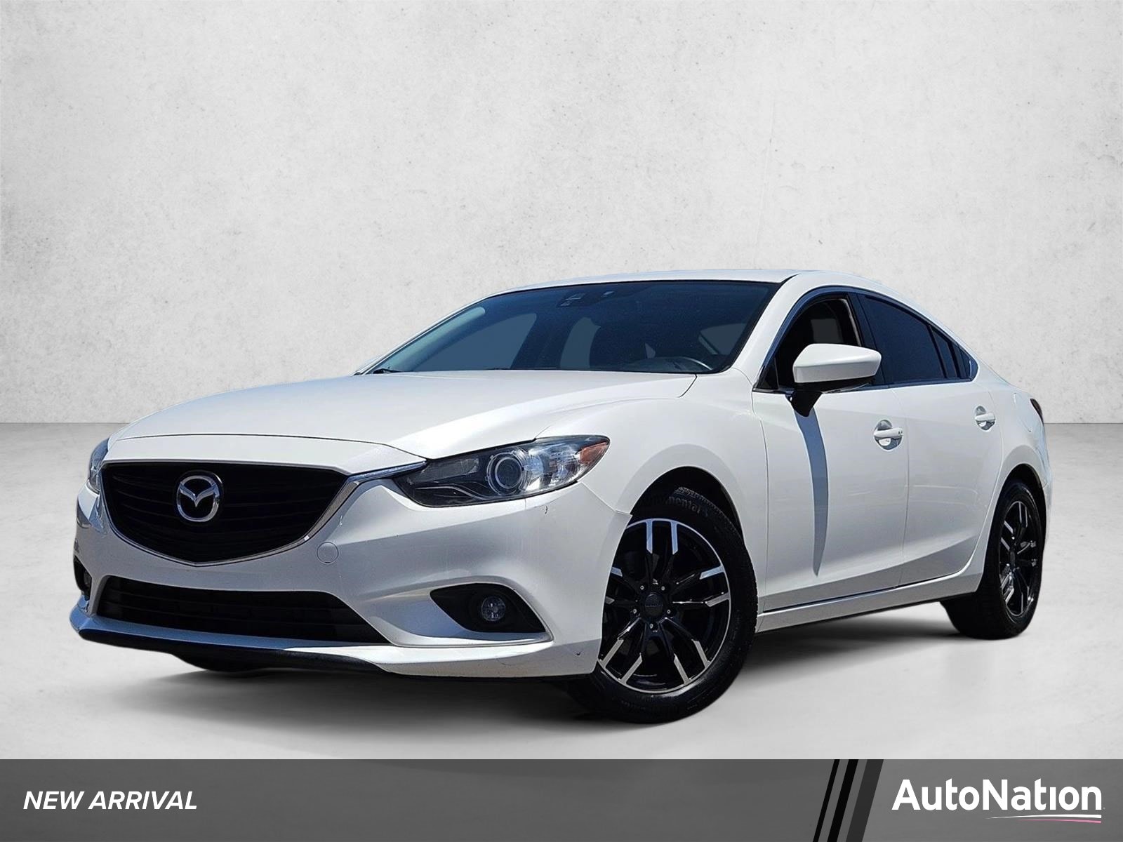 2015 Mazda EZ-6 i Grand Touring Auto's photo