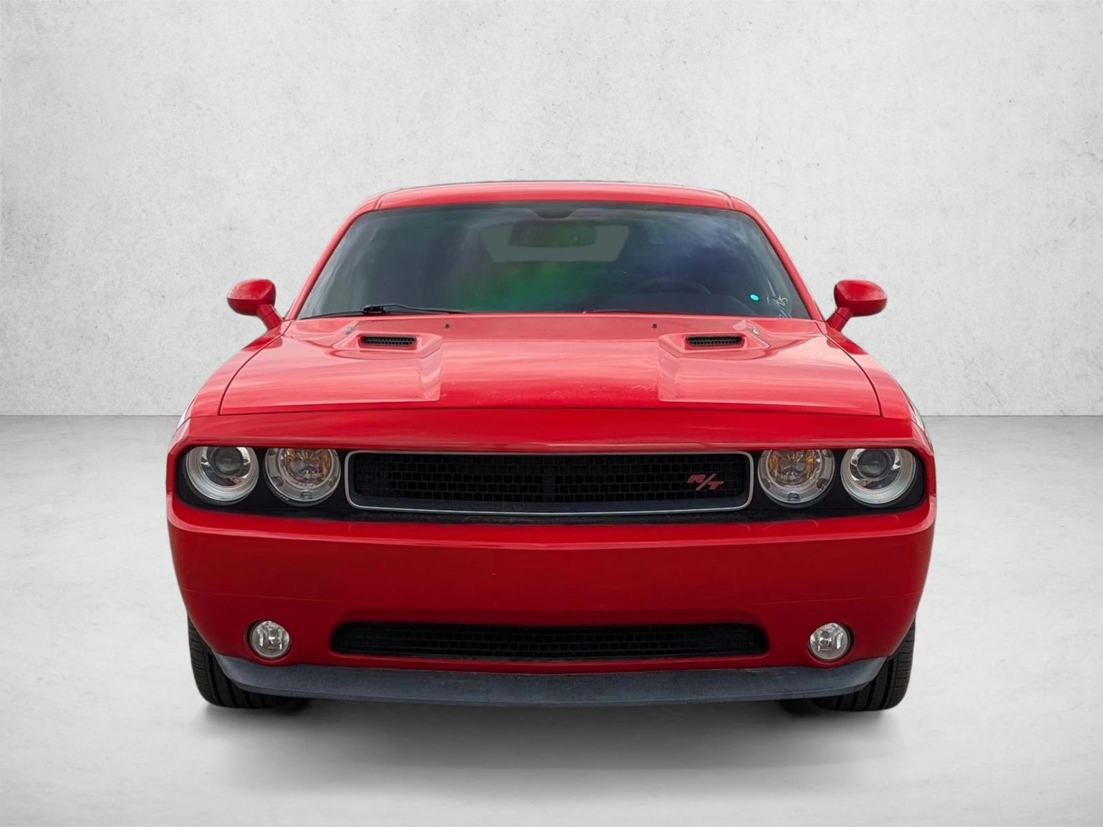 2014 Dodge Challenger R/T photo 2