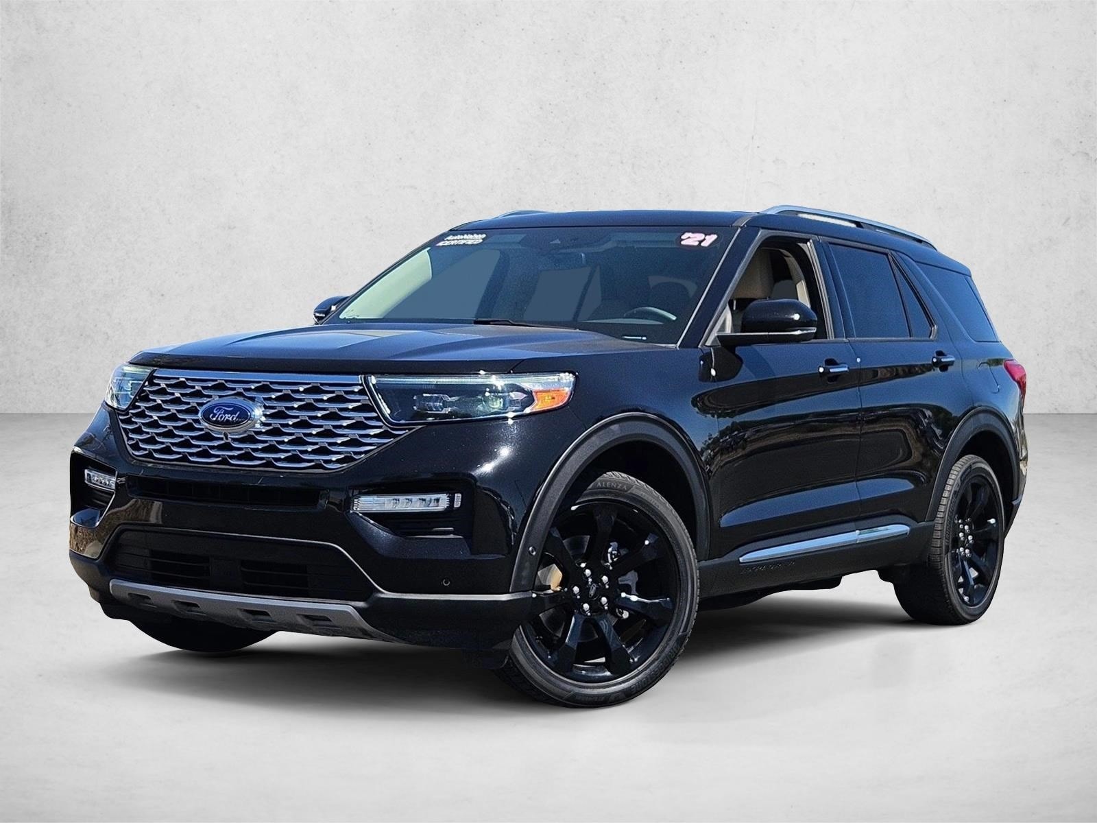 2021 Ford Explorer Platinum 4WD's photo