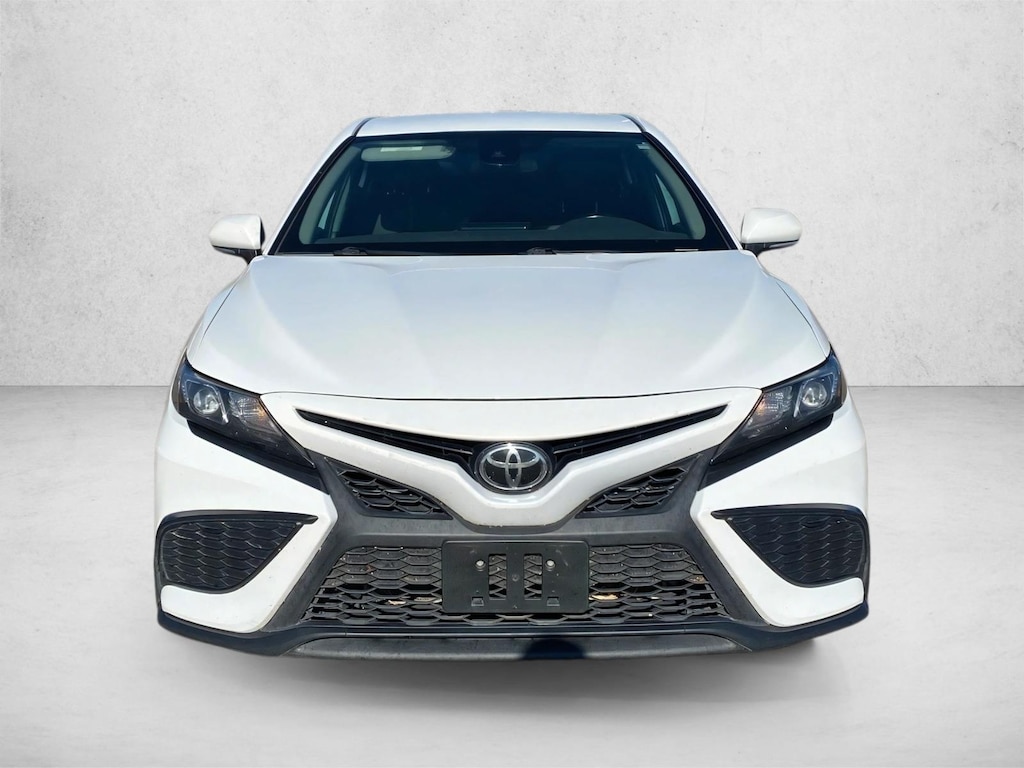 Used 2023 Toyota Camry SE Sedan