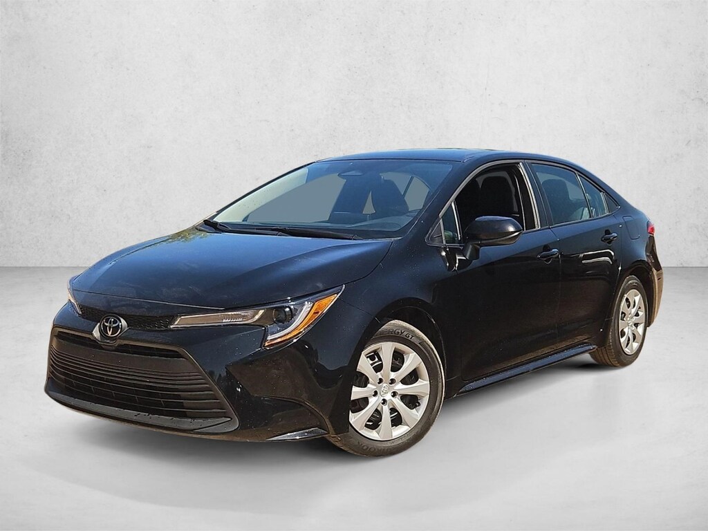 Used 2025 Toyota Corolla LE Sedan