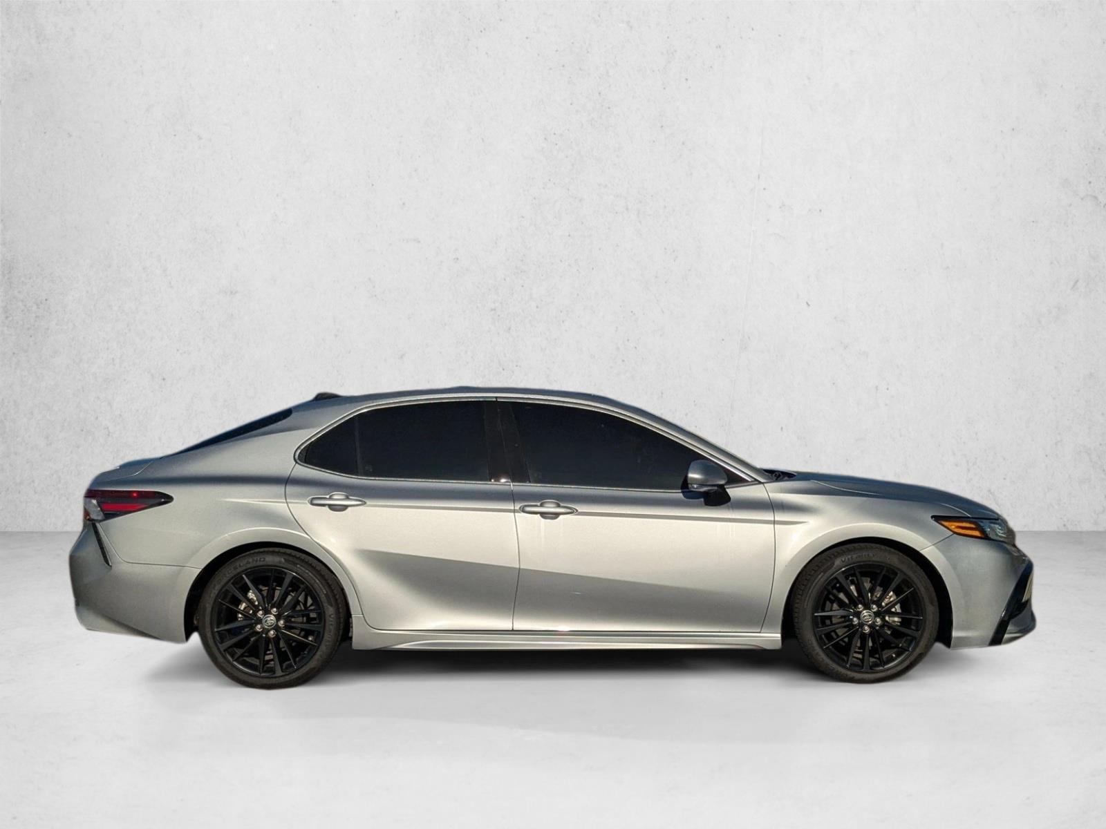 2022 Toyota Camry XSE photo 4