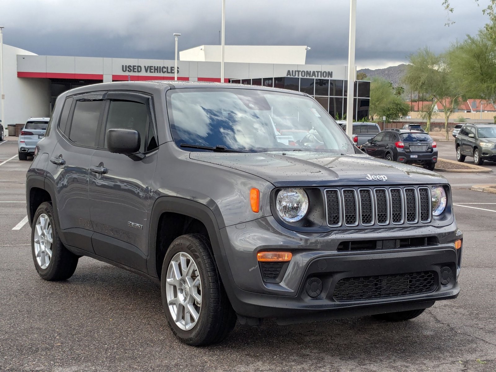 2023 Jeep Renegade Latitude photo 3