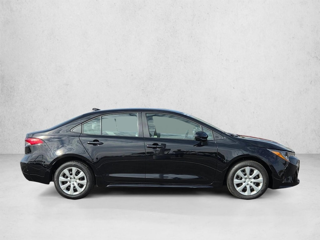 Used 2025 Toyota Corolla LE Sedan