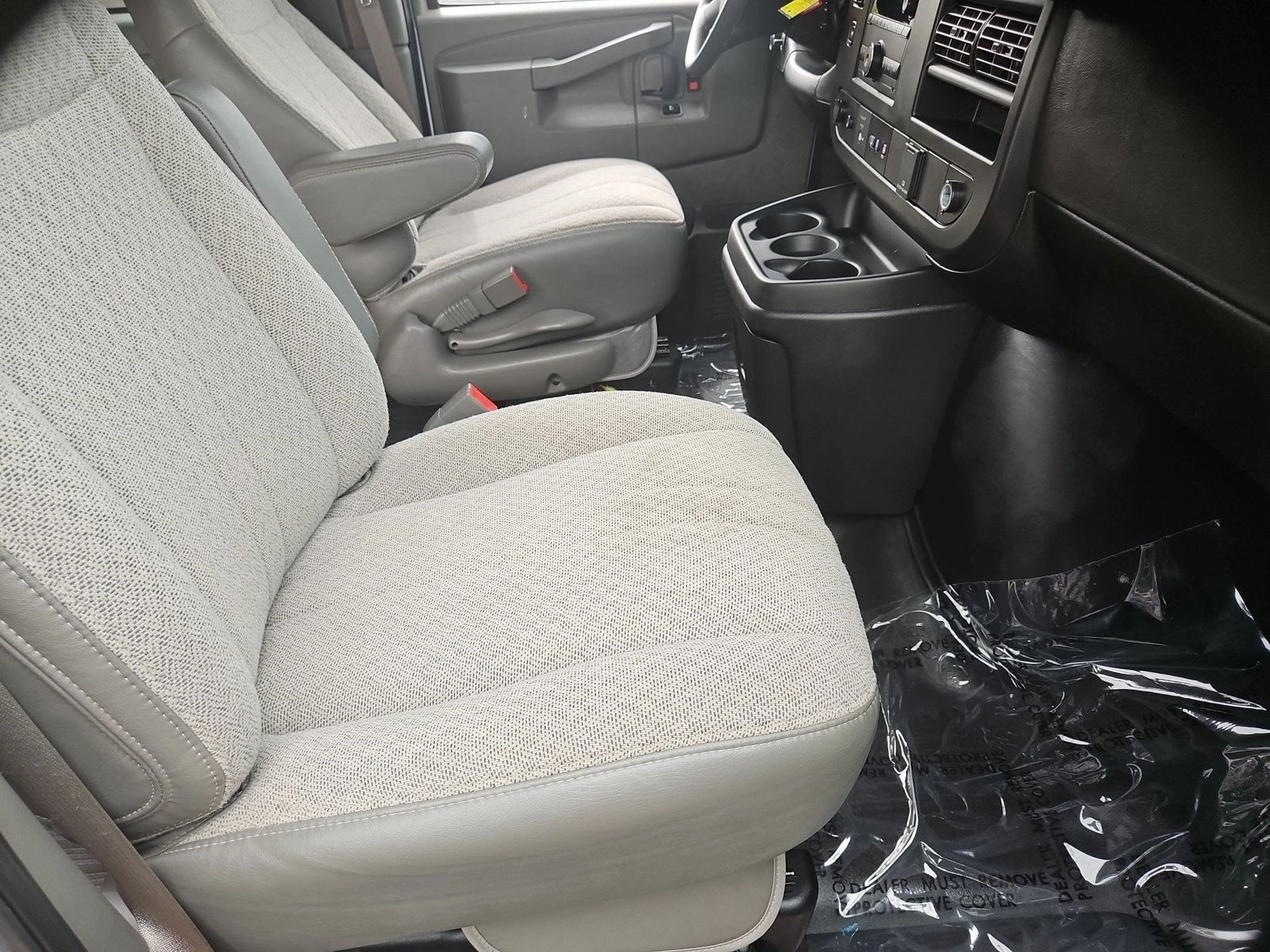 2023 Chevrolet Express Passenger LS - Photo 24