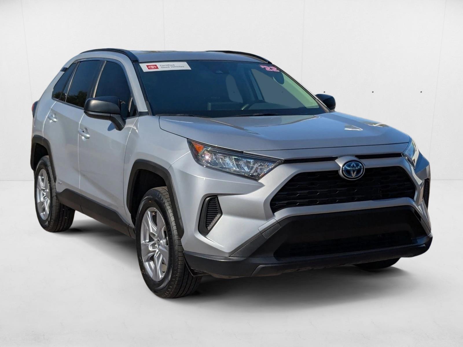 2022 Toyota RAV4 Hybrid LE photo 3