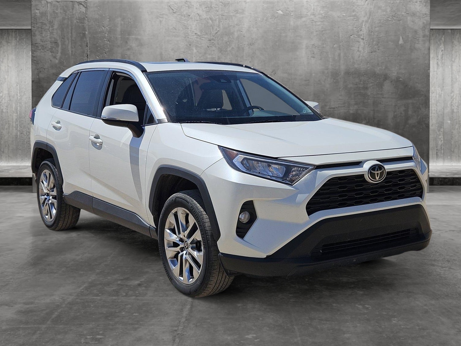 Used 2021 Toyota RAV4 XLE Premium with VIN 2T3C1RFV4MW133718 for sale in Tempe, AZ