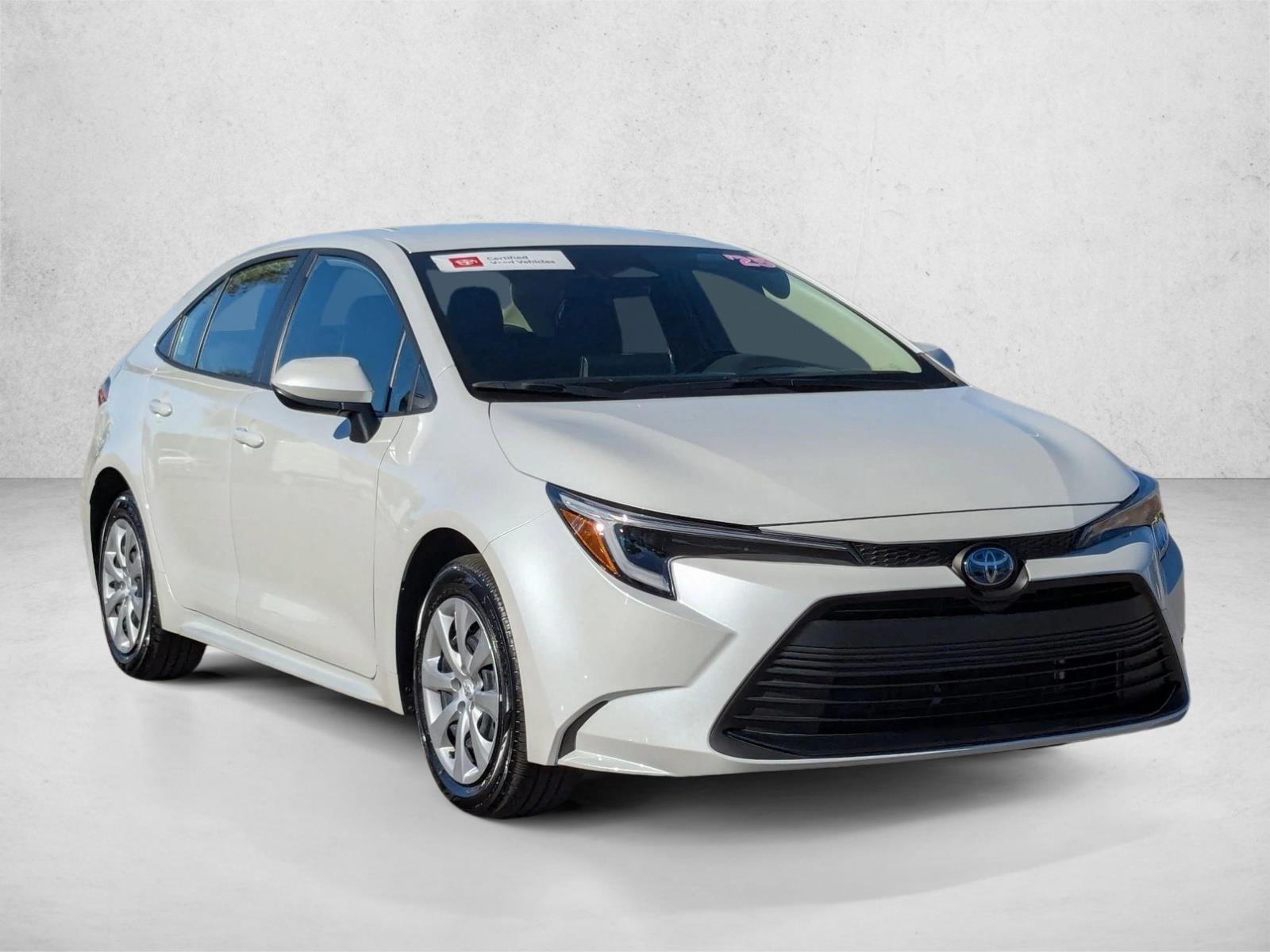 2025 Toyota Corolla Hybrid LE photo 3