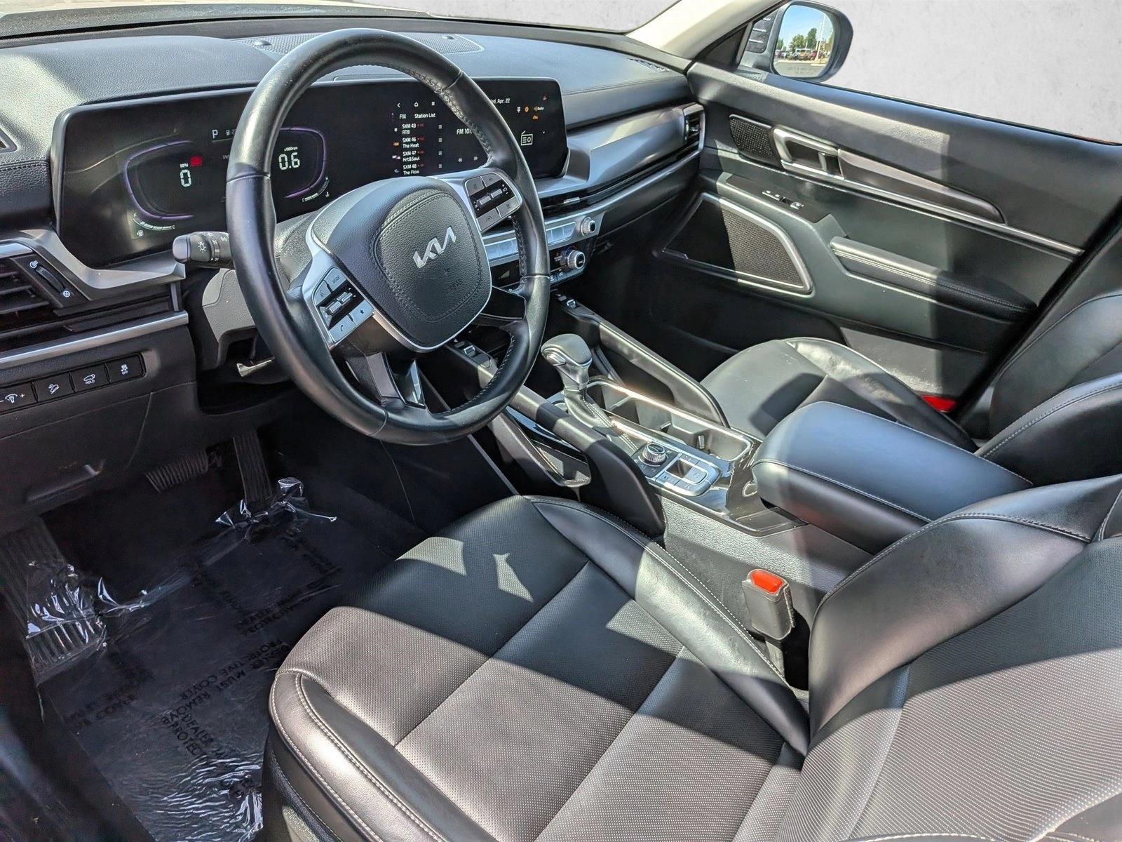 2025 Kia Telluride S - Photo 13