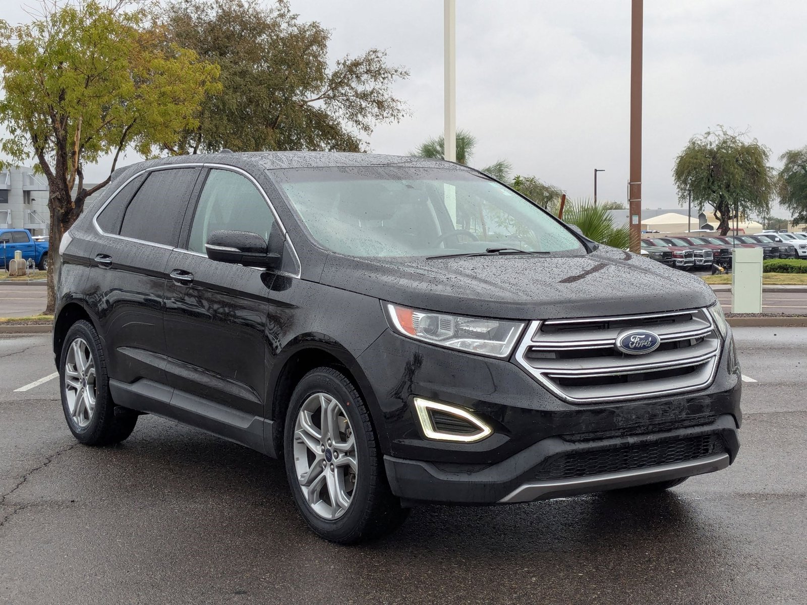 2016 Ford Edge Titanium photo 3