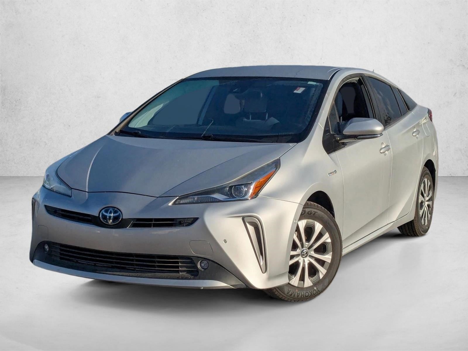 2020 Toyota Prius LE