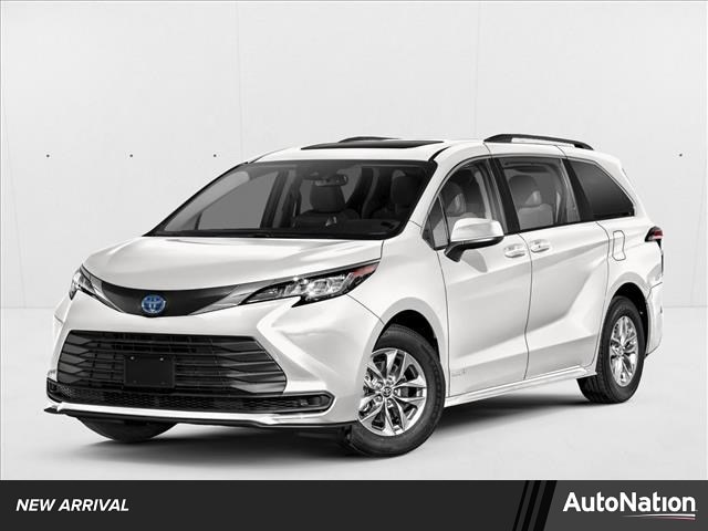 2024 Toyota Sienna LE 8-Passenger Hybrid FWD's photo