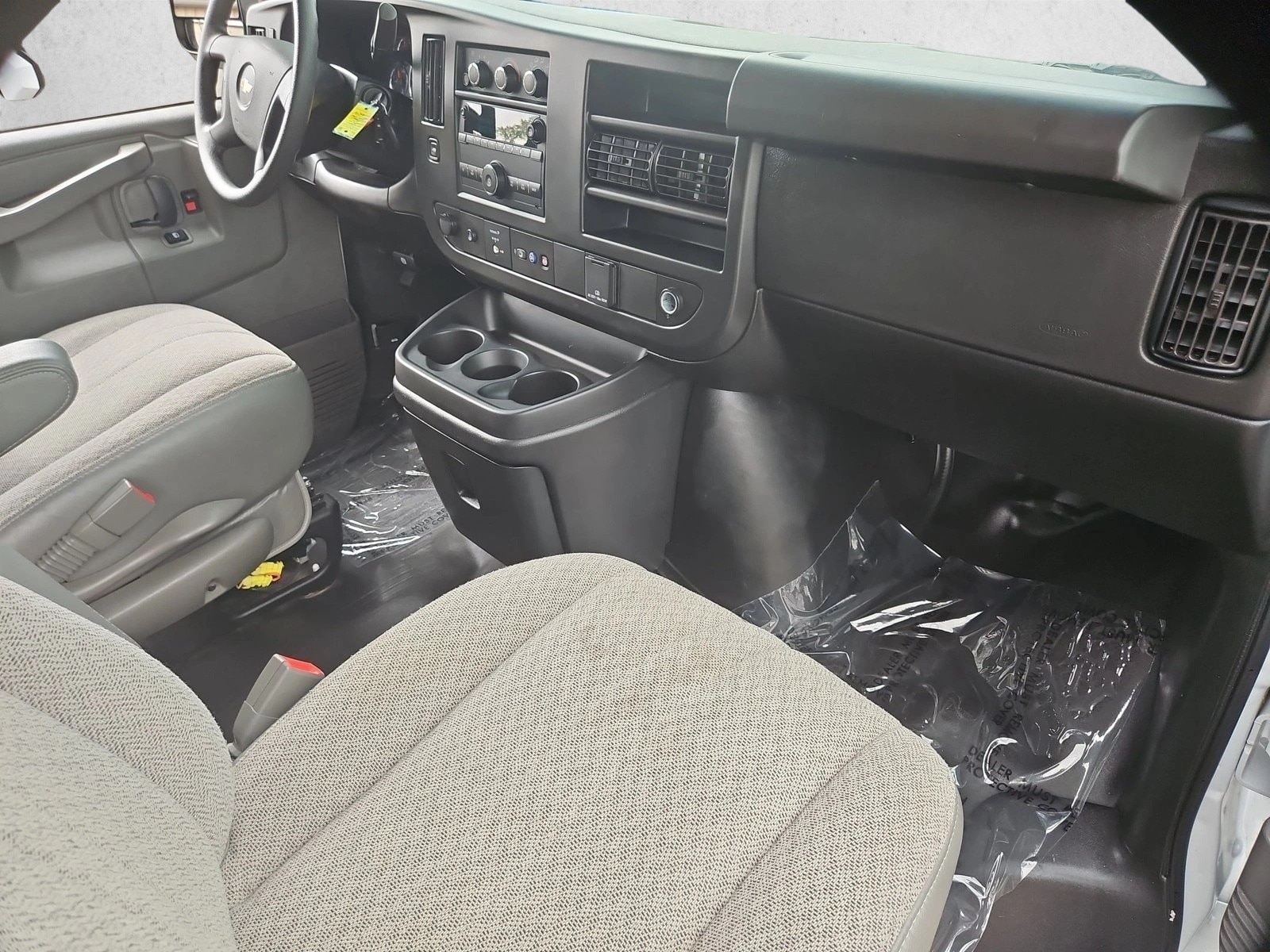 2023 Chevrolet Express Passenger LS - Photo 25
