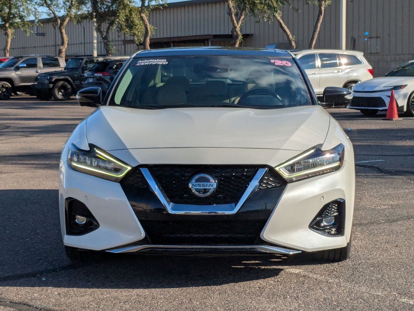 2020 Nissan Maxima Platinum photo 2