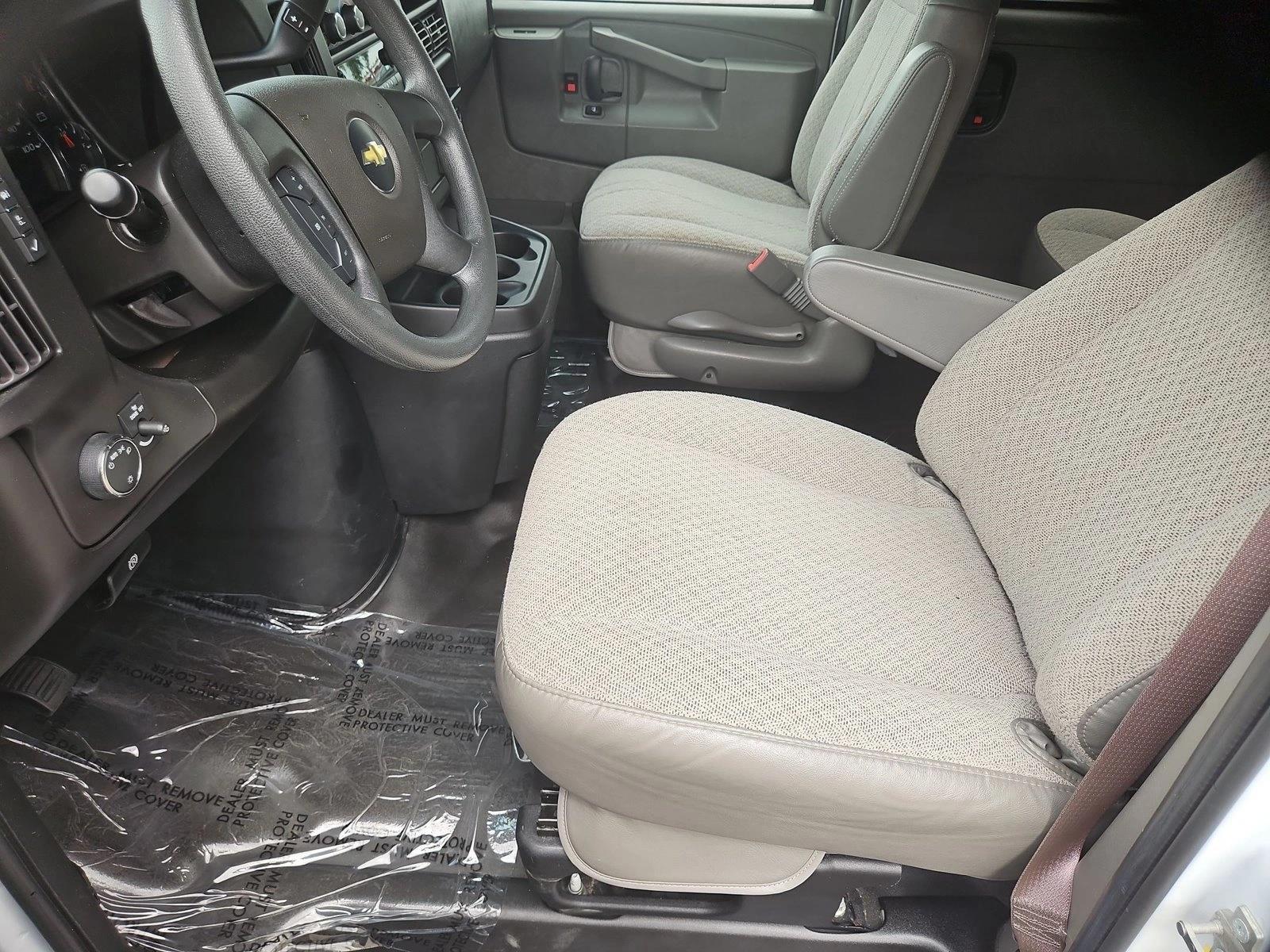 2023 Chevrolet Express Passenger LS - Photo 20