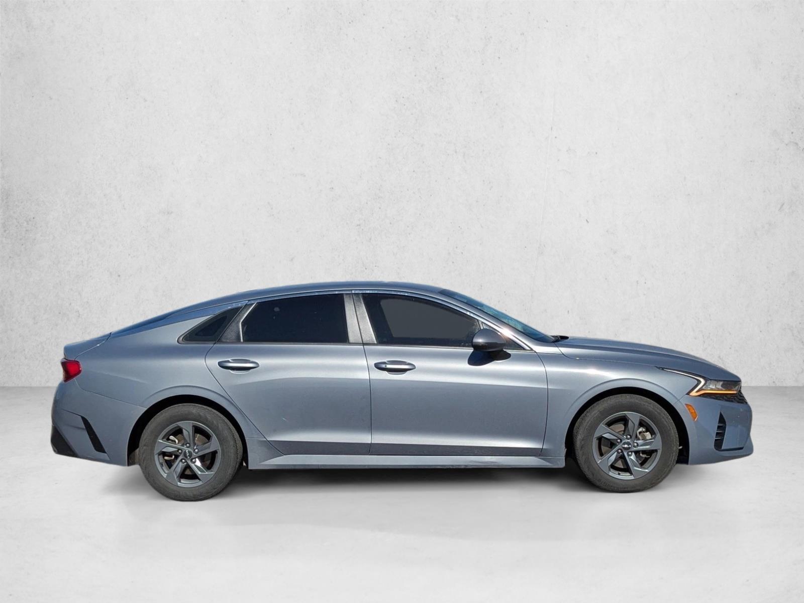 2022 Kia K5 LXS photo 4