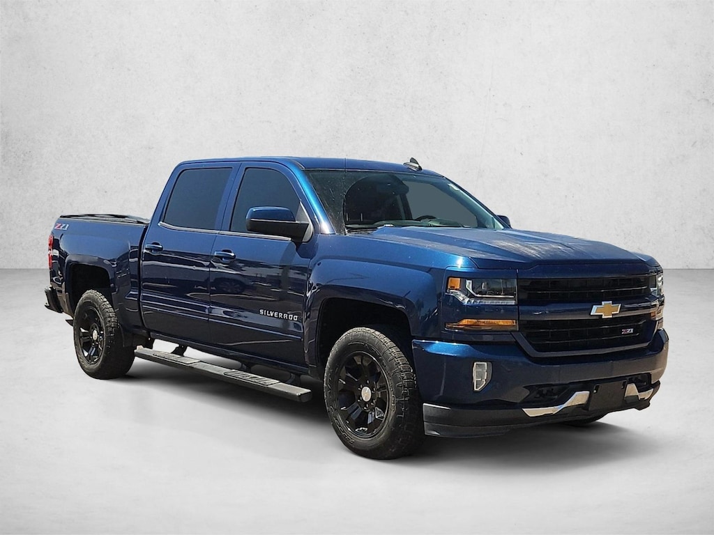 Used 2018 Chevrolet Silverado 1500 LT w/2LT Truck Crew Cab