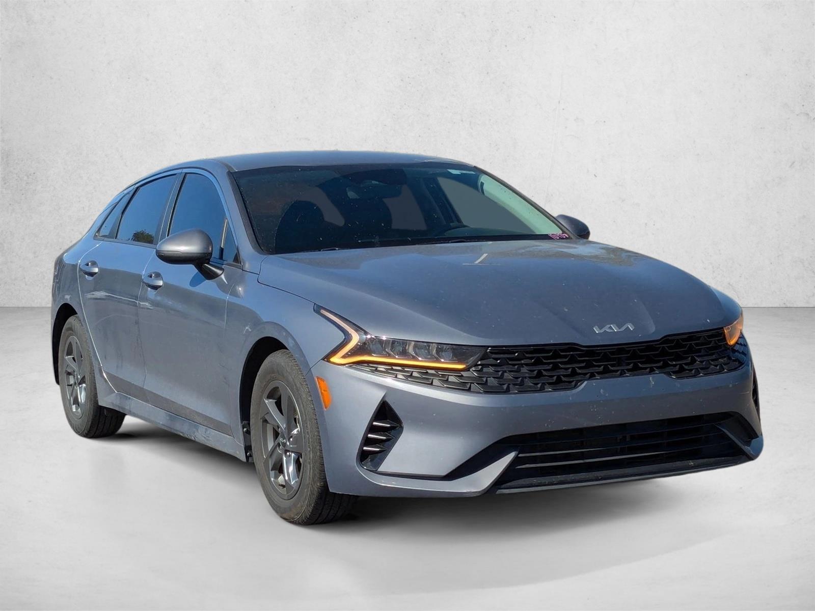 2022 Kia K5 LXS photo 3