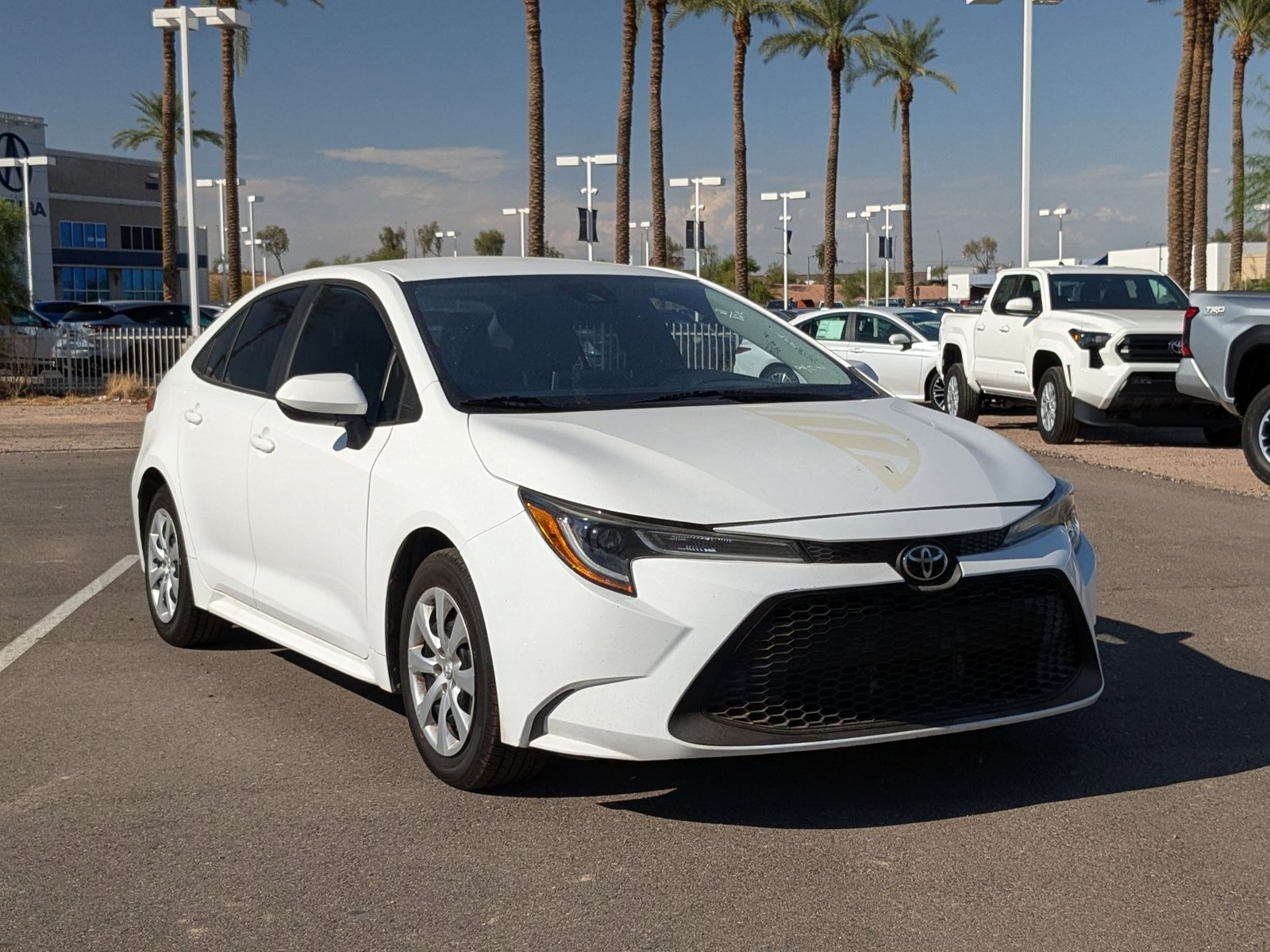 2021 Toyota Corolla LE photo 3
