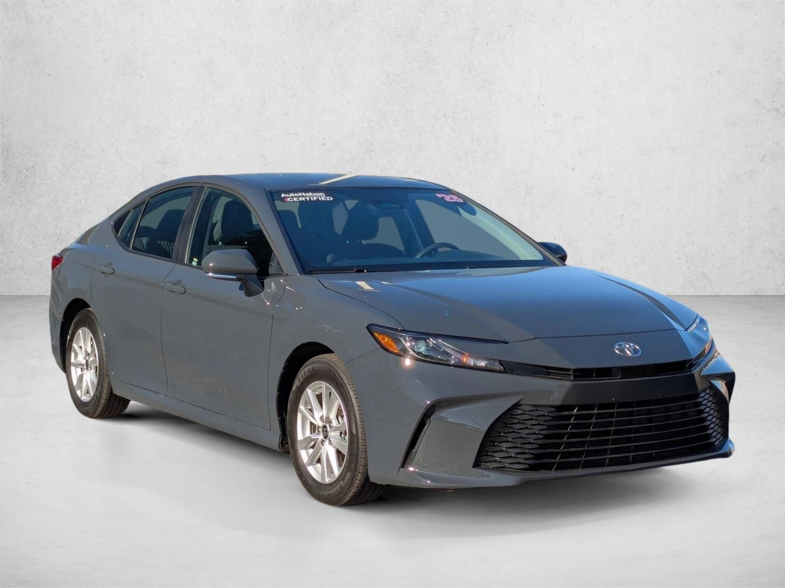 2025 Toyota Camry LE photo 3