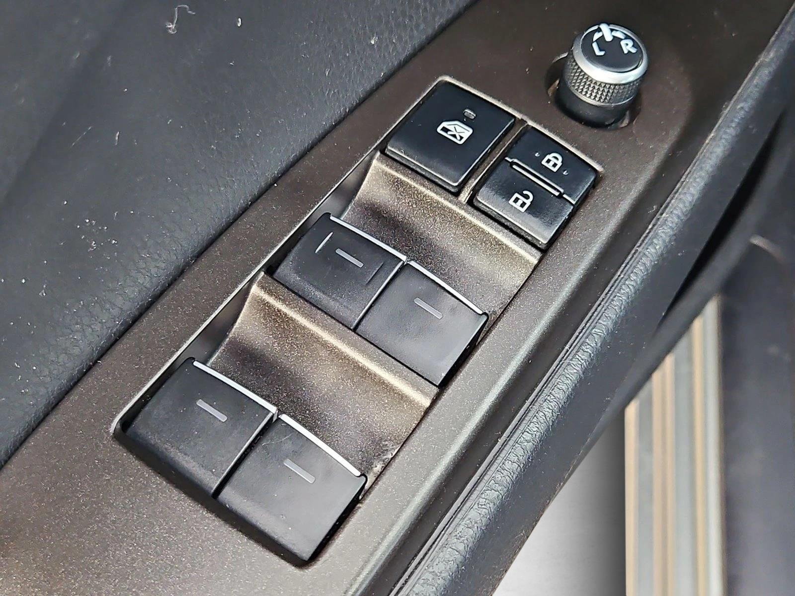 2023 Toyota Camry XLE - Photo 11