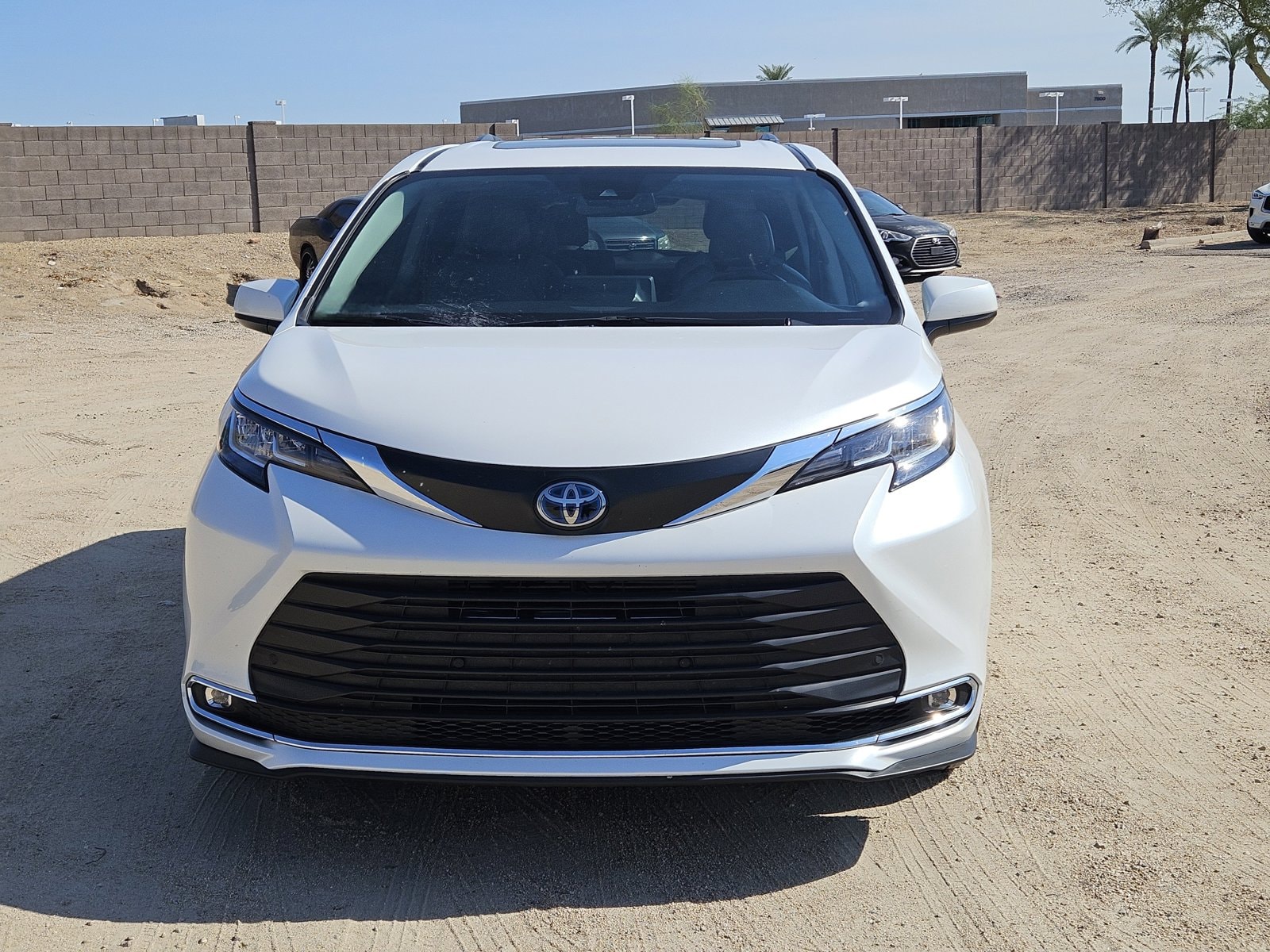 Used 2023 Toyota Sienna XLE with VIN 5TDYRKEC8PS173862 for sale in Tempe, AZ