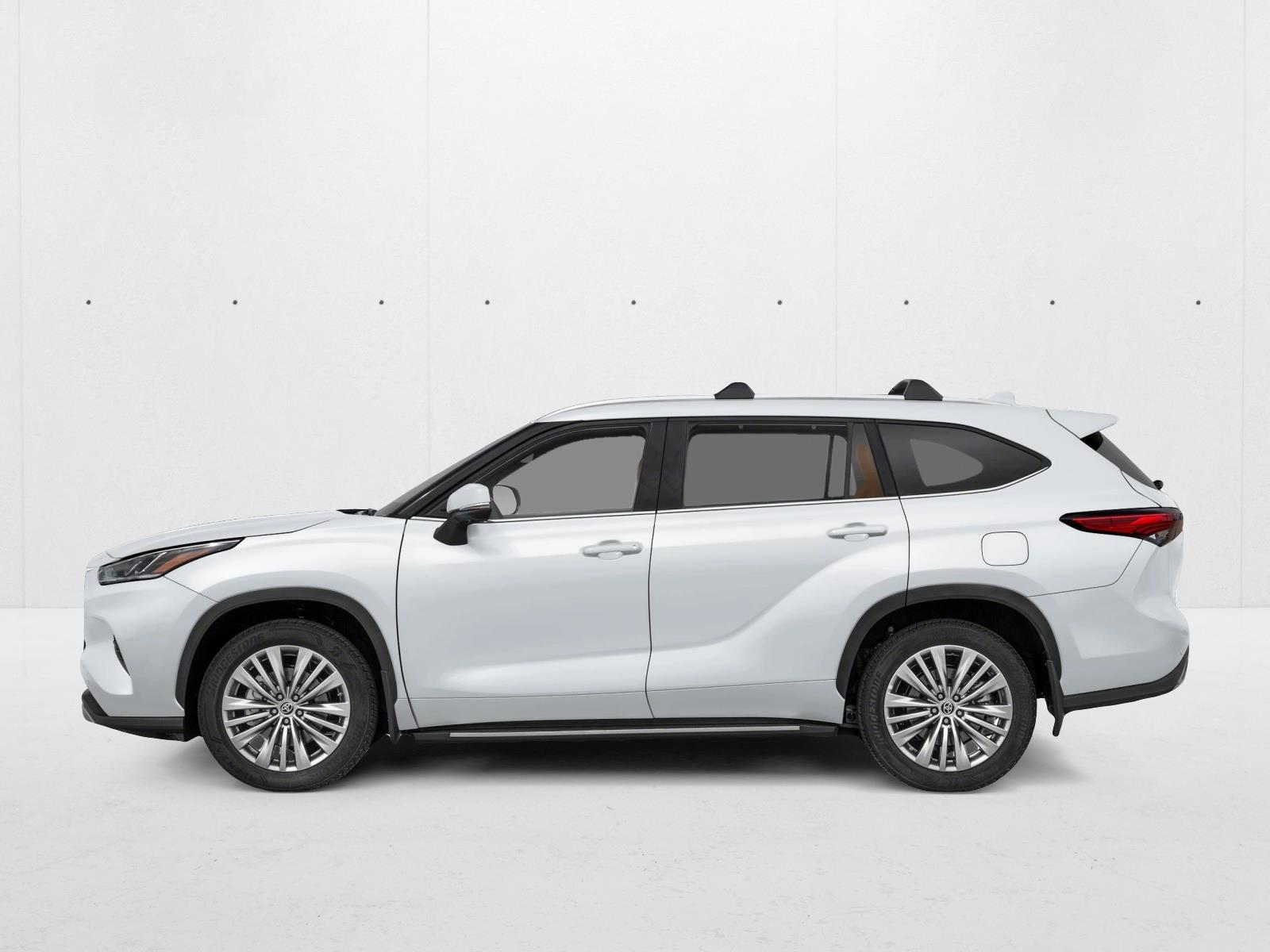 2026 Toyota Highlander Platinum photo 3